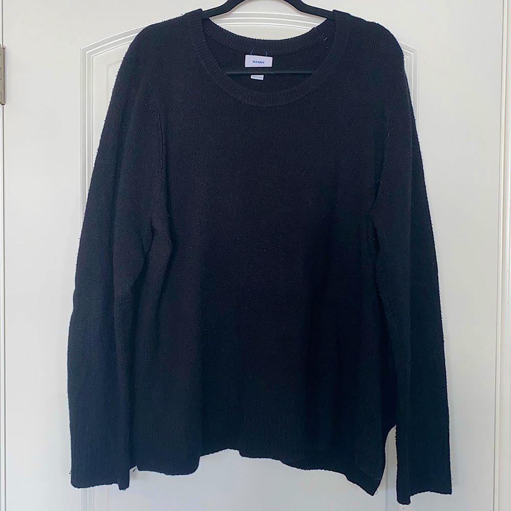 Old Navy Crew Neck Slit-Side Tunic Black Sweater